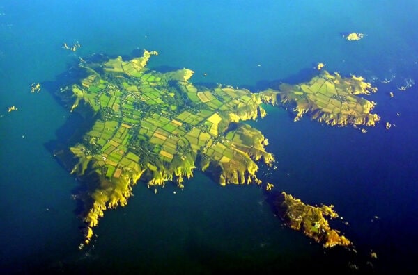 Silver "Sark Island" Pendant - Image 6
