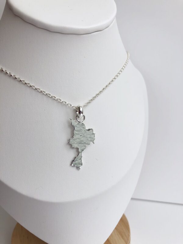 Silver "Sark Island" Pendant - Image 3