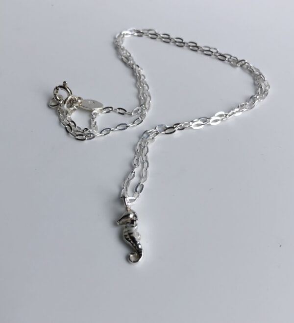 Tiny Seahorse Pendant - Image 5