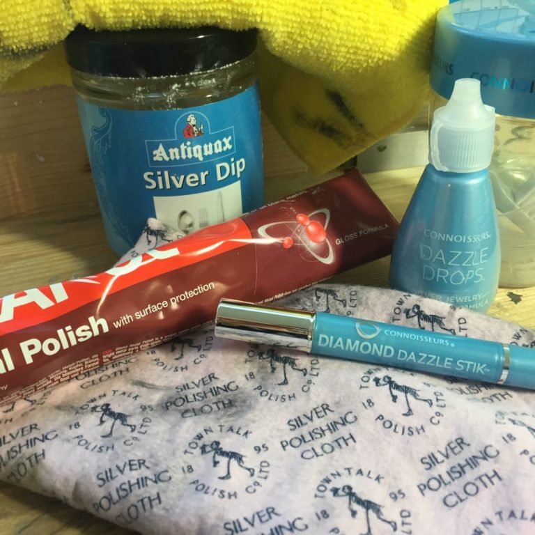 cleaning silver jewellery cleaning silver jewellery